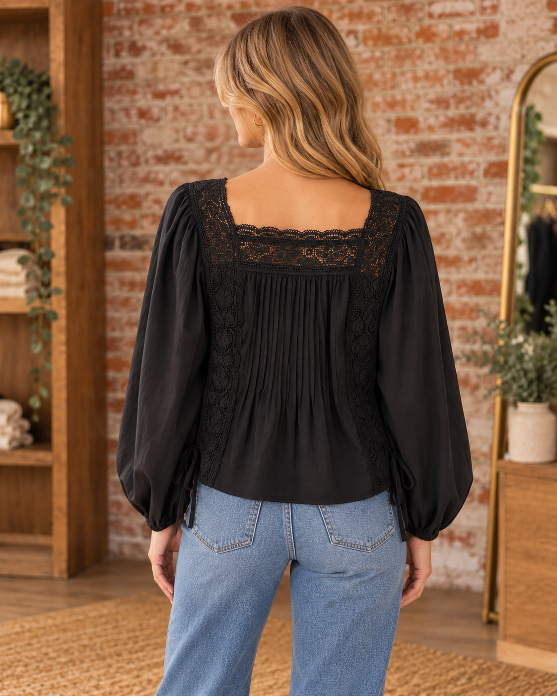 ENTRO Lace Detail Square Neck Blouse