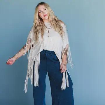 Three Bird Nest Western Fringe Top – Oat