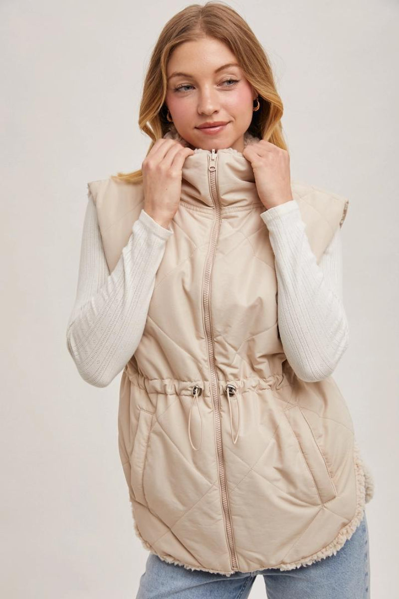 BLUIVY REVERSIBLE PUFFER AND SHERPA VEST - FRONT VIEW