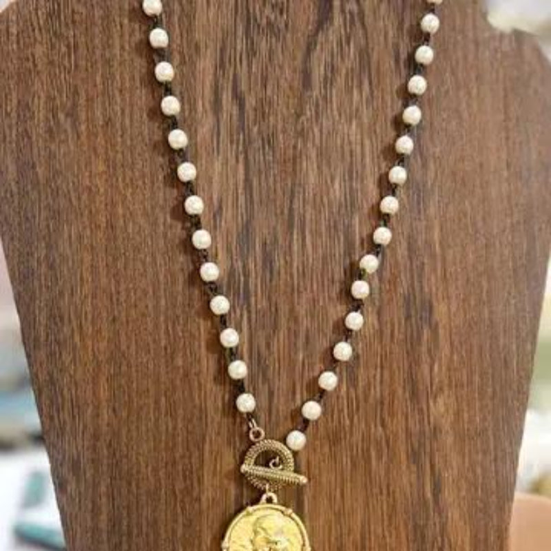 Vintage Bliss Gold Lady Coin Toggle Clasp Pearl Chain Necklace
