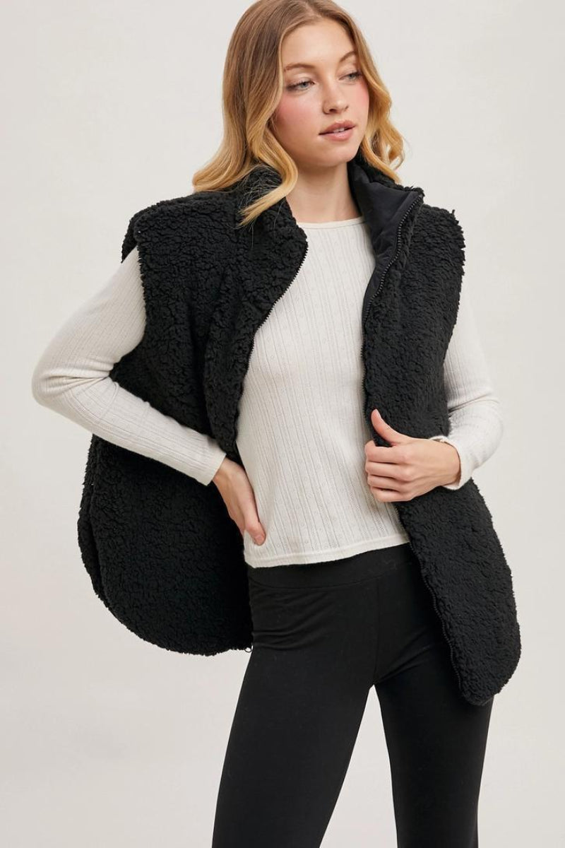BLUIVY REVERSIBLE PUFFER AND SHERPA VEST - FRONT VIEW