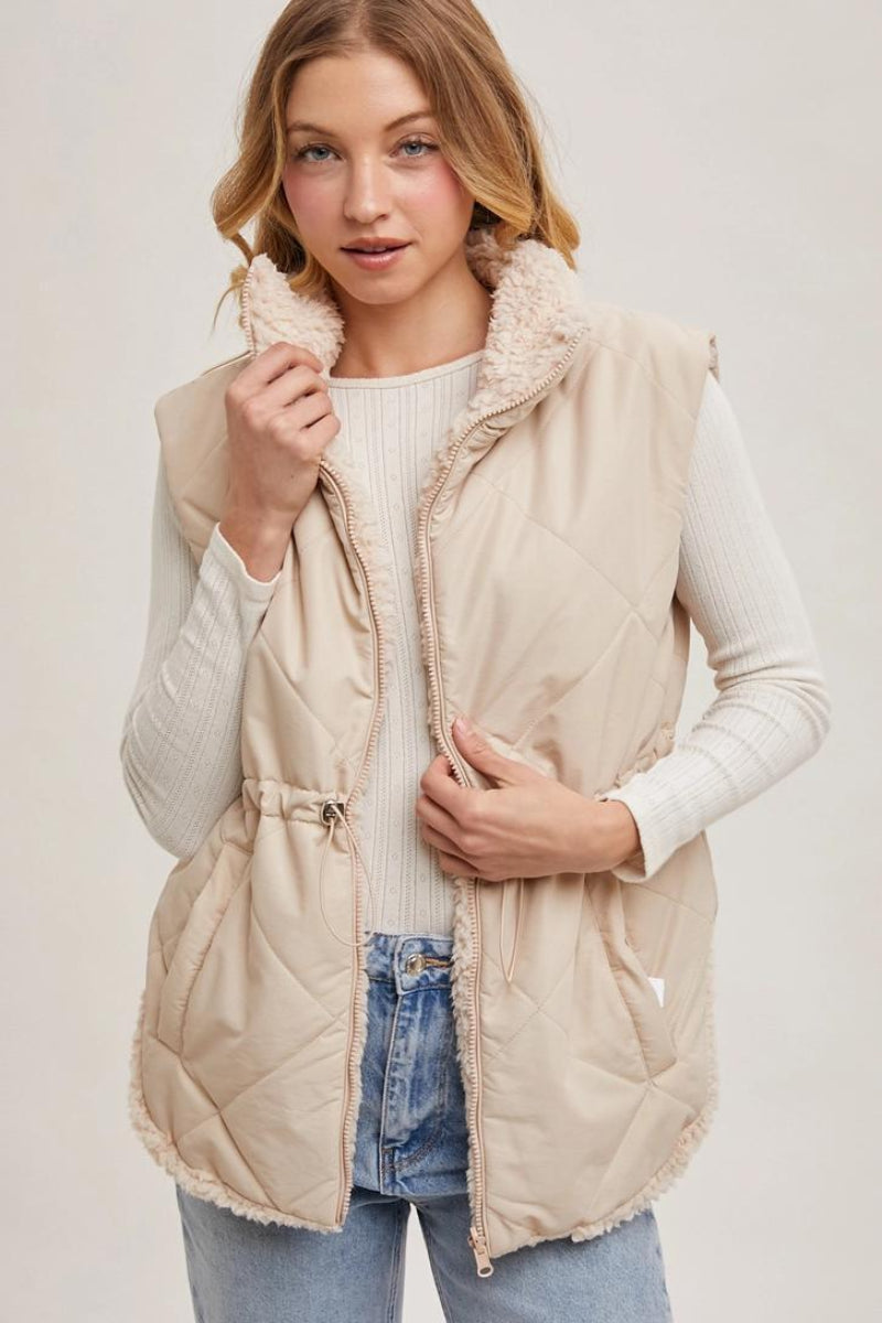 BLUIVY REVERSIBLE PUFFER AND SHERPA VEST - FRONT VIEW