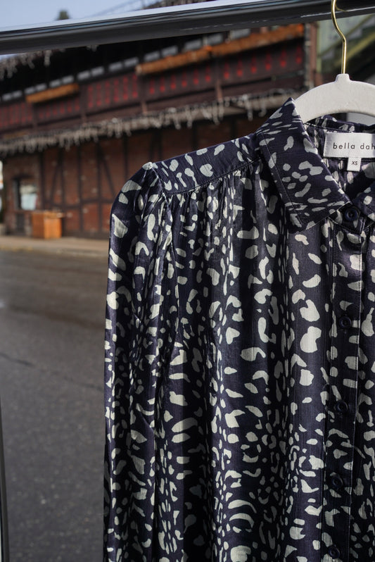 Bella Dahl Shirred Shoulder Button Down - Arctic Animal Print
