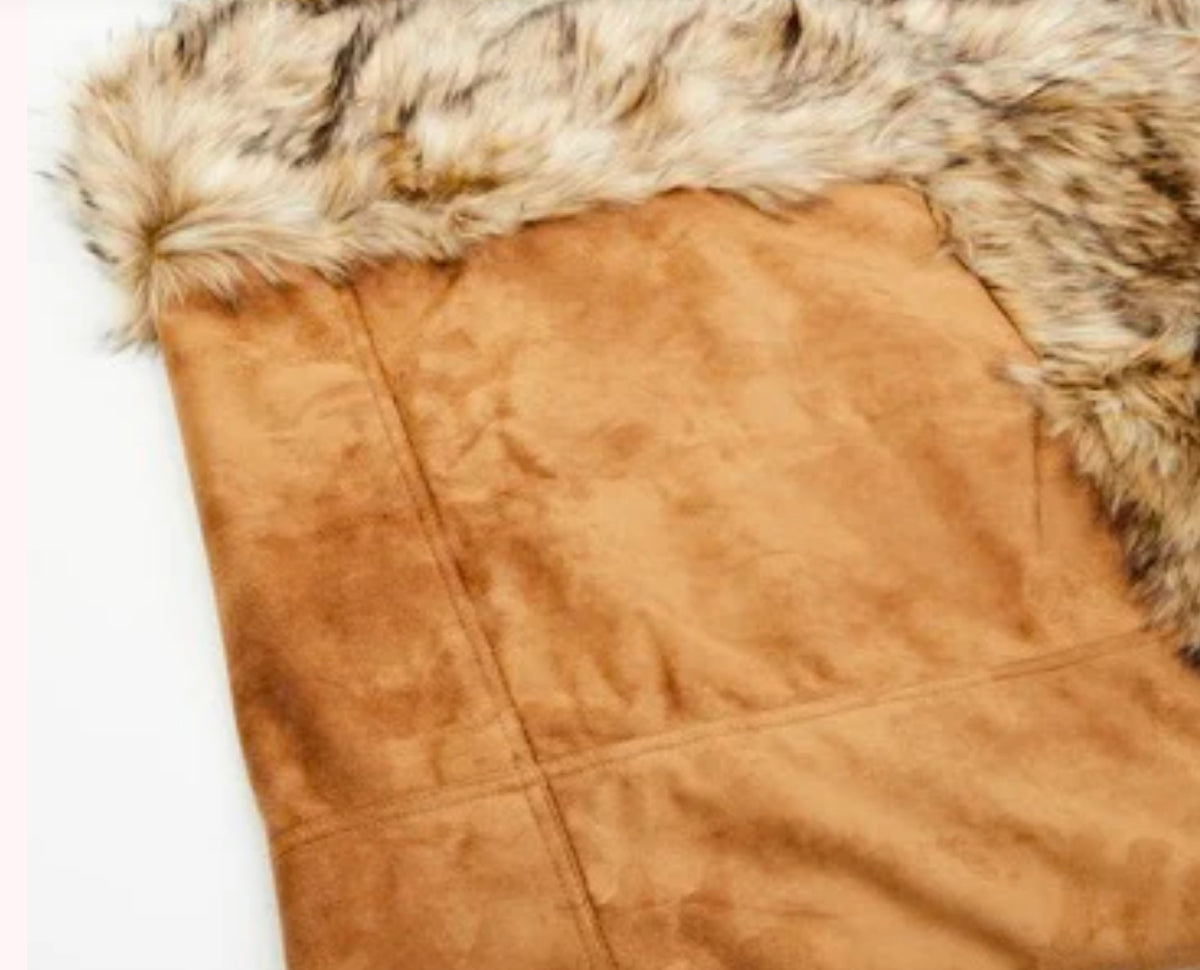 Tasha Polizzi Chateau Throw