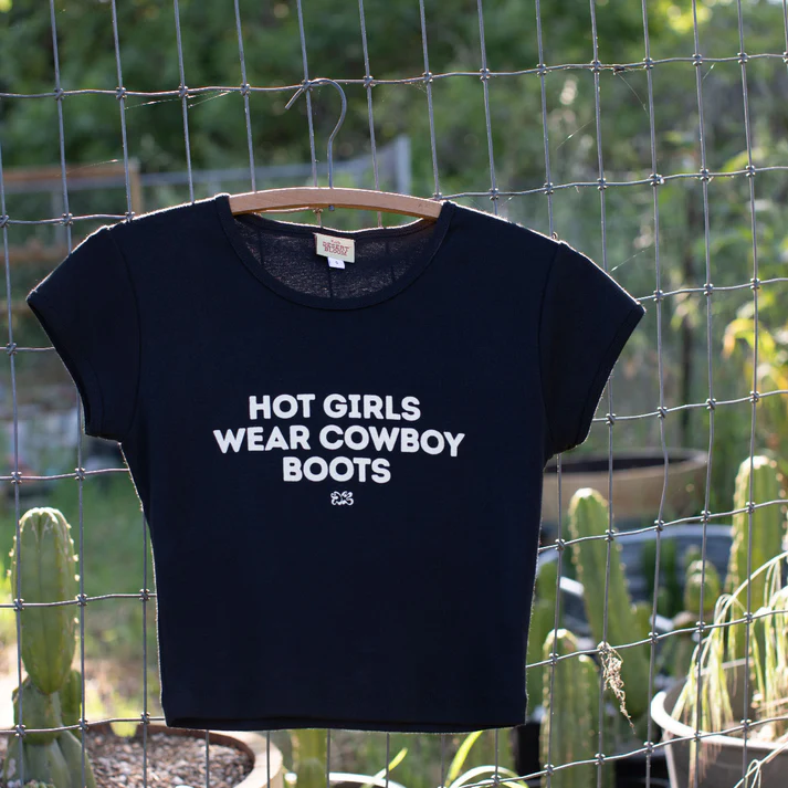 Hot Girl Crop Tee