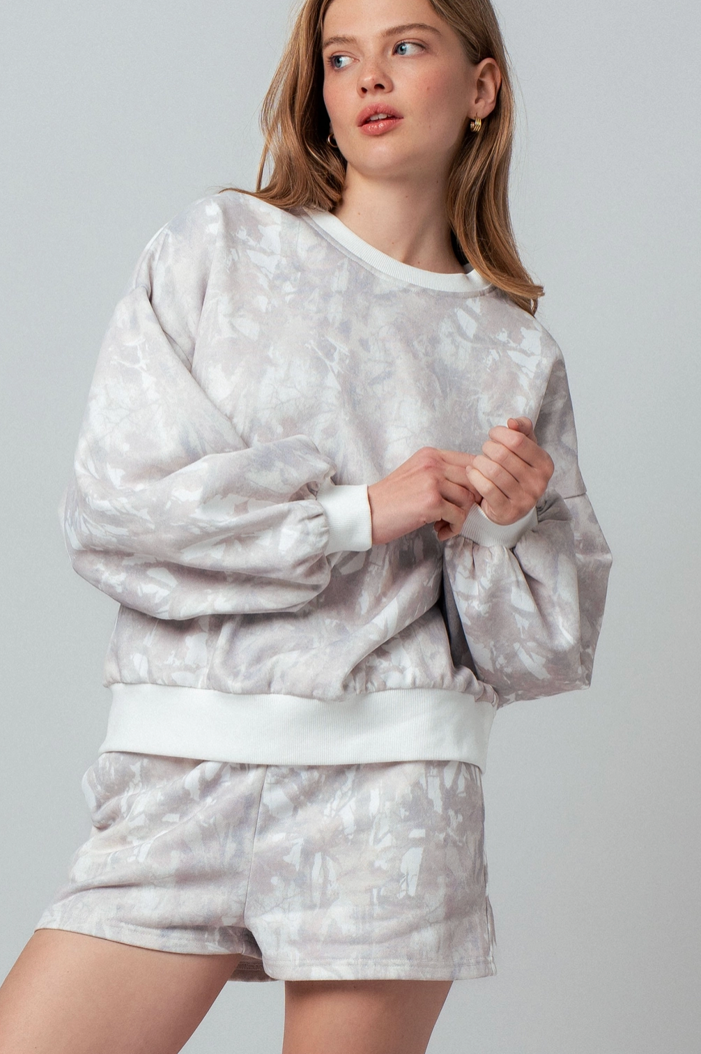 Urban Daizy Relaxed Leaf Print Lounge Sweatshirt Set