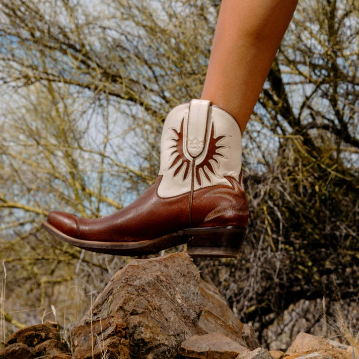 Prickly Pear Saddle Lace Boots
